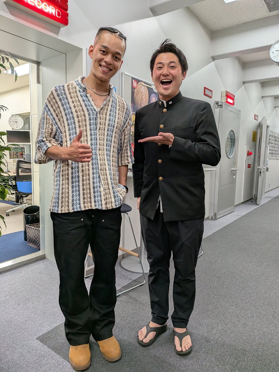 road2tiger's tweet photo. 【急遽決定】このあと深夜24時から生放送『裏!#高校生のじかん』にR&Bシンガーの #qwami さん生出演!
📻️⇒https://t.co/hF6bppWhBI
北九州育ちのナイスガイ!高校生の悩みにとことんみんなで向き合います!
📩ura@kbc.co.jp
までメール待ってます!一緒に過ごしましょう!一見さん大歓迎です! https://t.co/CShkwRhnKd
