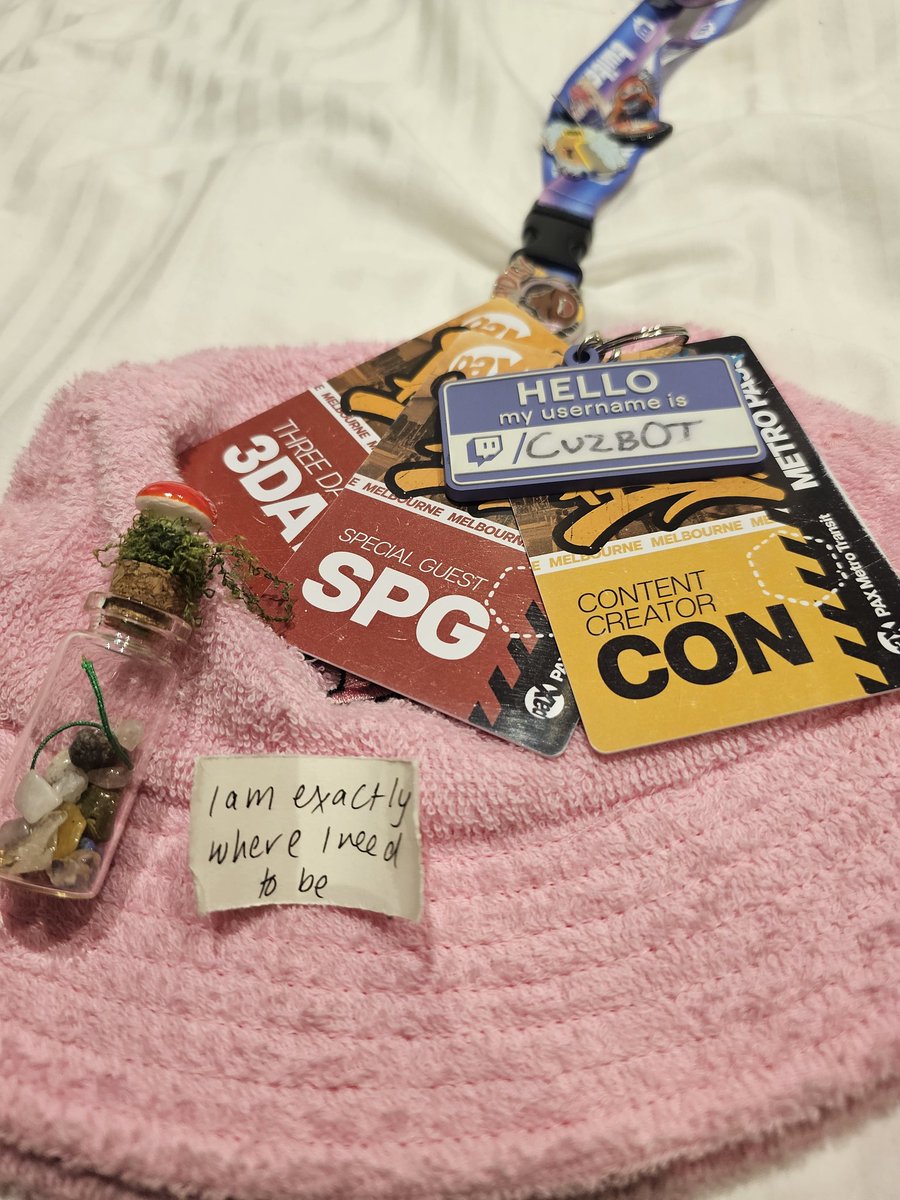 Cuzzy 🤖 tweet media