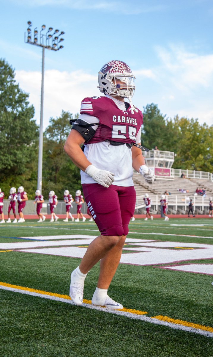 Jonahsmith2026's tweet image. 3 ⭐️⭐️⭐️ OT
6’4  285
79 wingspan
33.5 arm
hudl.com/v/2SrrG4