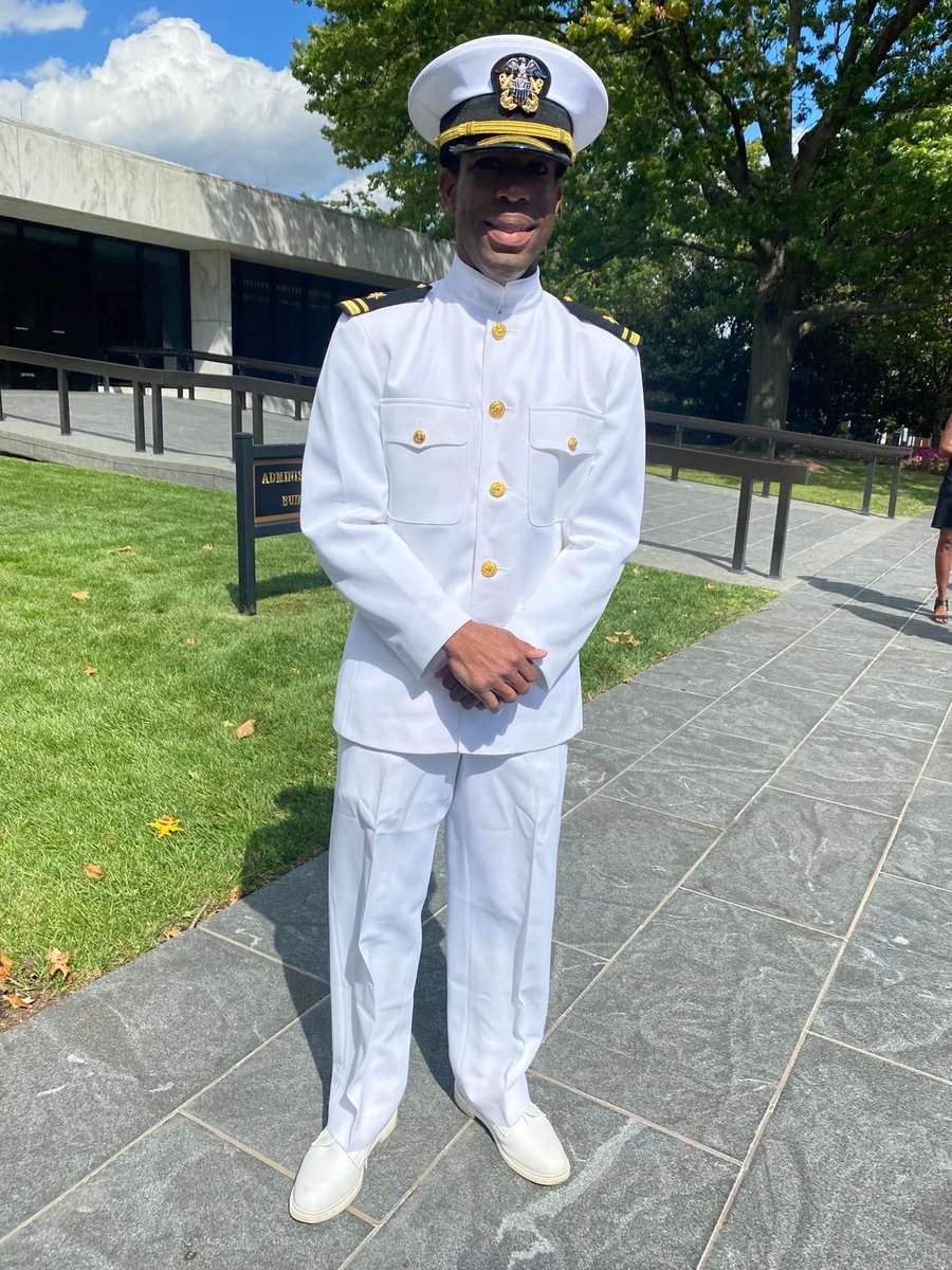 mrjmaye's tweet image. Happy Birthday @USNavy #Navy250 #ChaplainCandidate #HonorableDischarge @NavyChaplains