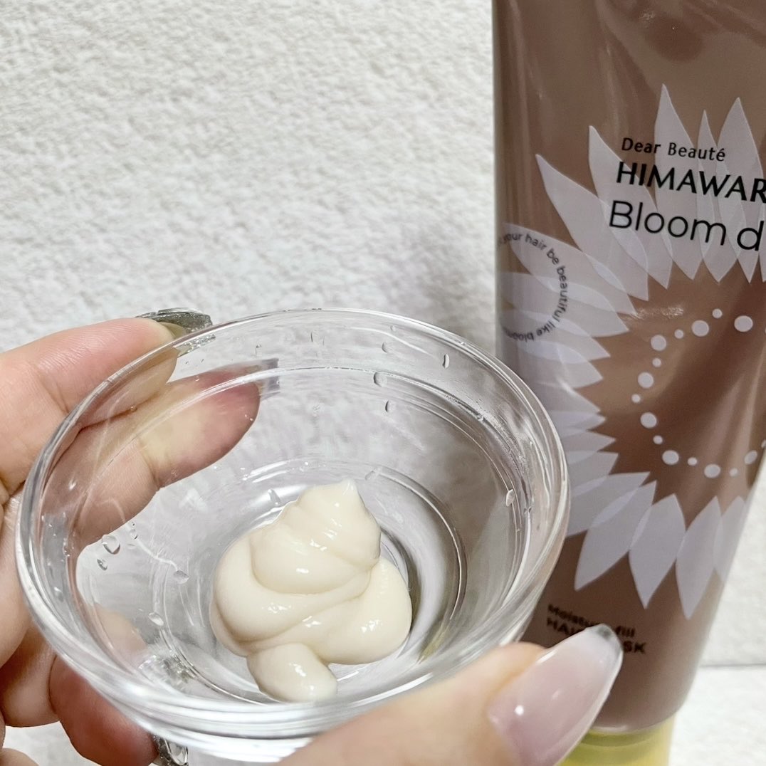 mnst_ts's tweet image. 髪の"うねり"や"乾燥浮き毛"が気になる方に✨
ディアボーテ HIMAWARI Bloom d’Or🌻は、髪の体幹美容発想でうるおいとツヤを髪内部に届け、手触りが変わるようなまとまり髪へ🫶🏻
ウォータリーブーケの香りでお風呂時間も華やかに💛
#PR #クラシエ