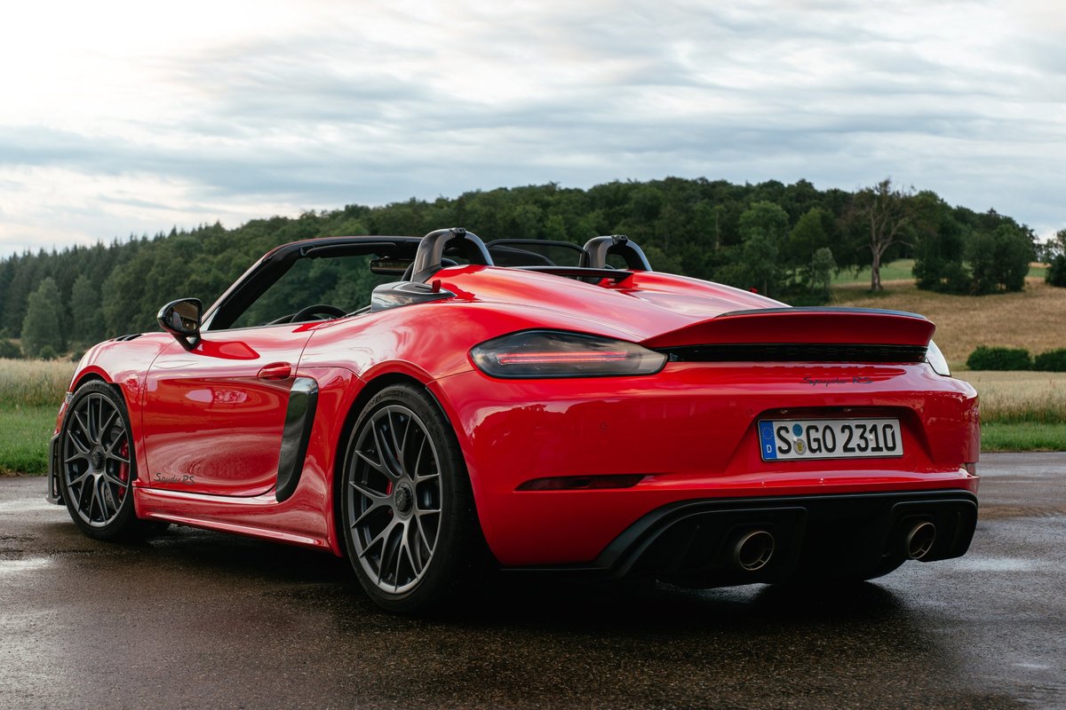 Dro4Cars's tweet image. The new #Porsche718 #SpyderRS combines the 911 GT3’s 500 PS flat-six with open-top freedom and lightweight precision.
🔵Like &amp;amp; Follow @Dro4Cars✅
#718SpyderRS #PorscheRS #PorschePerformance #PorscheMotorsport #Weissach #911GT3 #Porsche911 #DRO4CARS #dro4cars #coffee