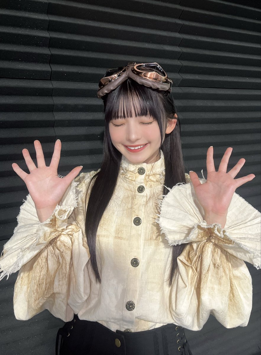 楽しげな表情です\&gt;▽&lt;/

 #ノイミー
