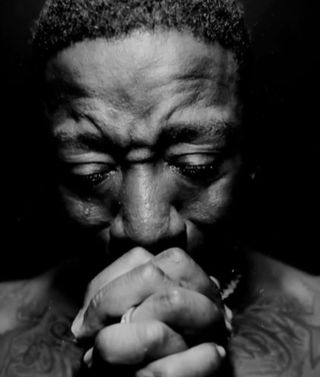 Jannis ✰ tweet media