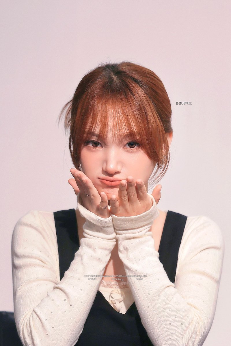 hype2009520's tweet photo. 251012 #이프아이 #IFEYE #사샤 #SASHA https://t.co/JImyaVhseb