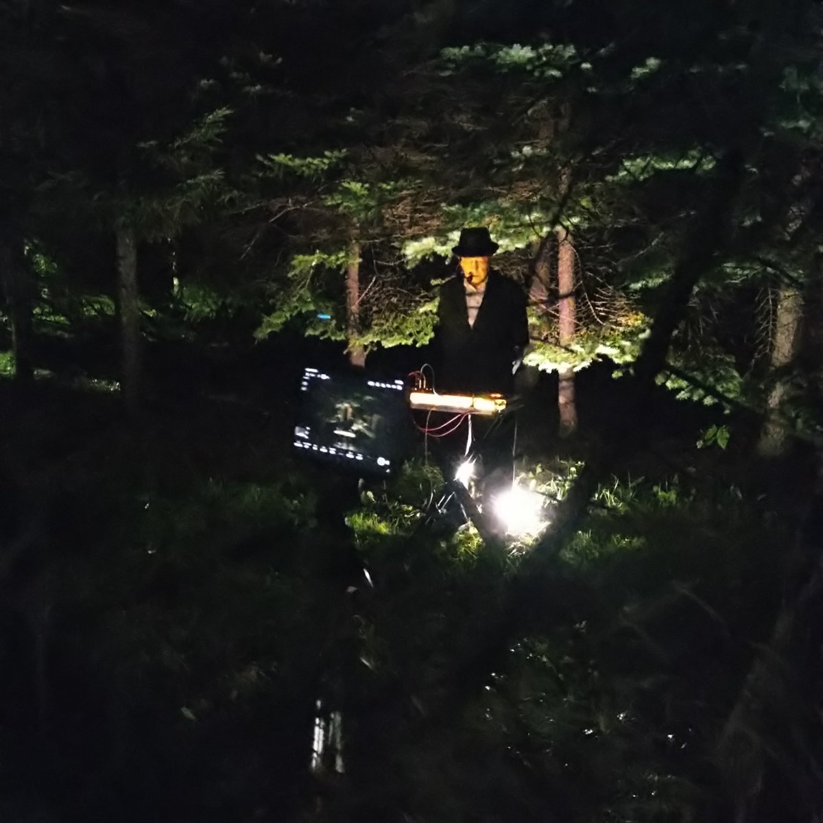 今井大蛇丸さん <a href="/ImaiOrochimaru/">今井大蛇丸＿袋小路映画館</a>
 プロモーション映像を撮影しました。

ロケハンしたのに、ロケーションを見失い、探すのに1時間かかりました。

諦めずに探して良かった。
素晴らしい画が撮れました。