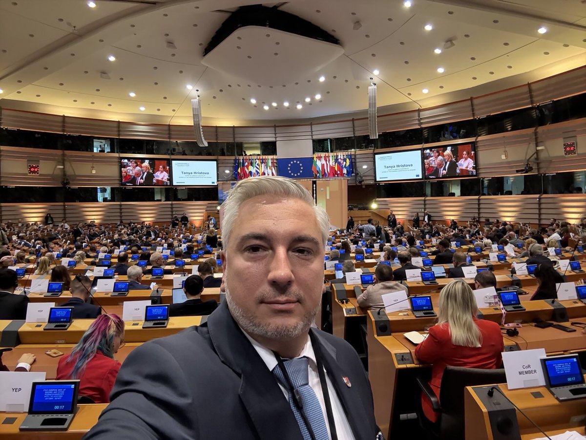 The EU isn’t just in Brussels – its real strength is in the regions where we live. 💪 During #EURegionsWeek we’re finding ways to improve services, jobs and the environment. Europe is built from the ground up – by its cities and regions. Let’s hope this spirit grows in Slovakia