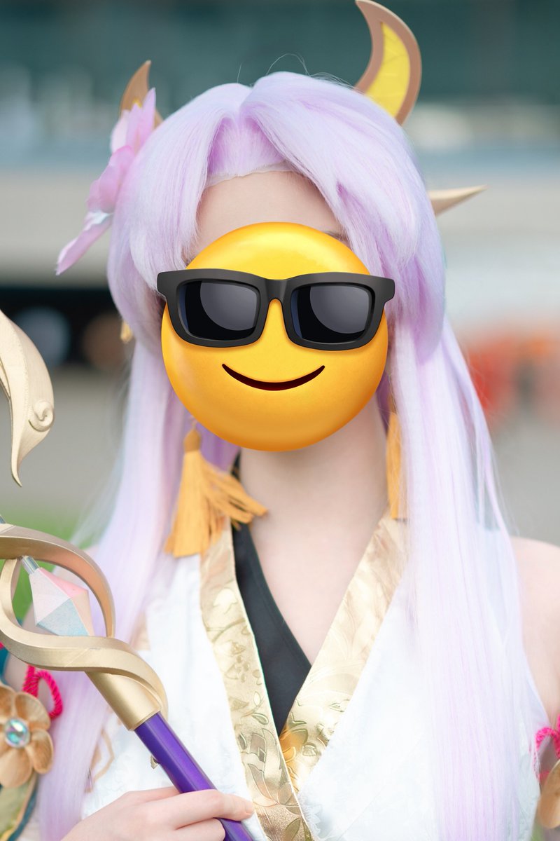 포토샵... 역시 써야겠지..... 실리콘 보이는거 넘 별루잖아..🥲