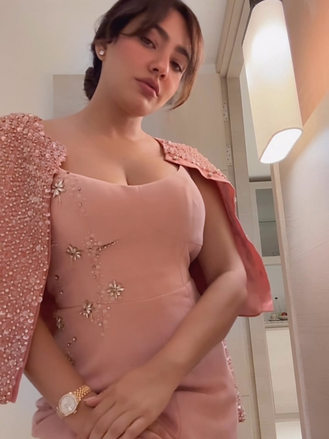 G3JQYp-bMAAaD9s?format=jpg&name=large