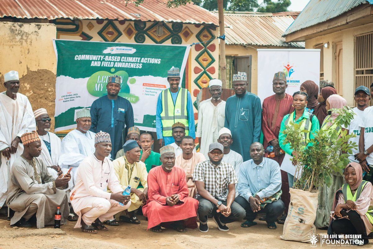 TLWDF Conducts Community-Led Climate Awareness Program in Tudun Jukun, Zaria LGA, Kaduna State.
Through the outreach, our team raised awareness on flood preparedness, community resilience, and public and environmental health safety.