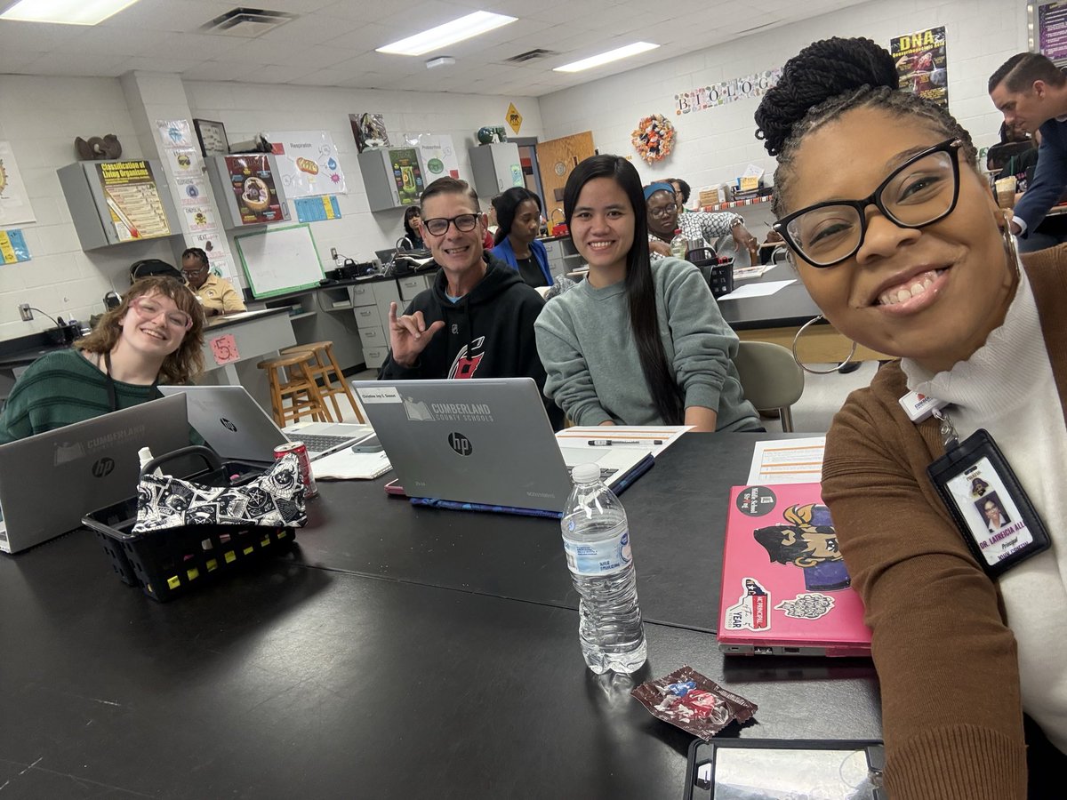 LatreiciaAllen's tweet image. Growing and learning with our #JGMSPirates 8th Grade ELA team at our systemwide PD while exploring @studysync resources to help our scholars grow! #OneCrewOneCompass @CumberlandCoSch