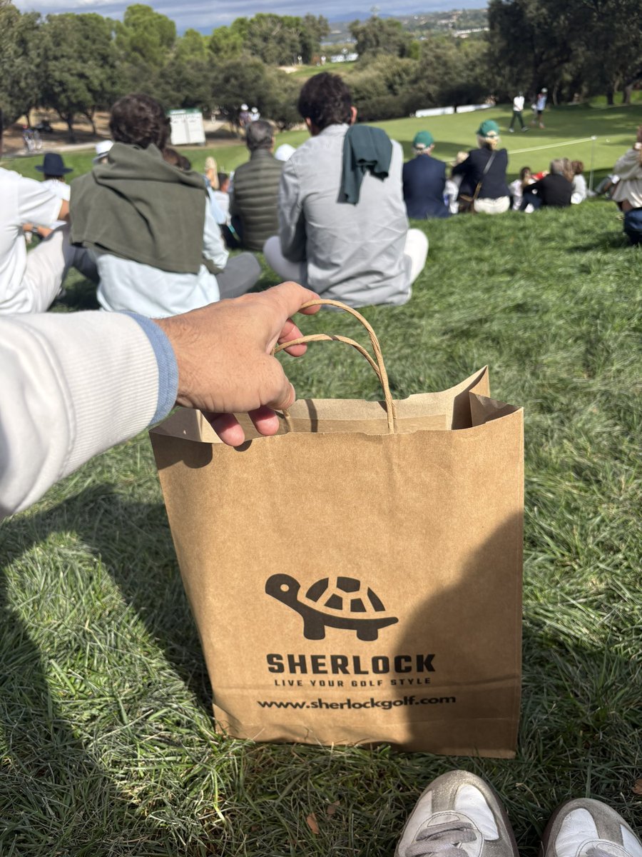 Sherlockgolf tweet media