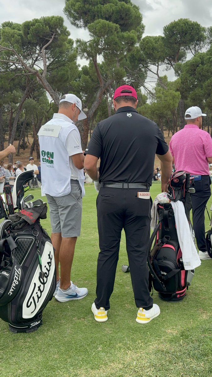 Sherlockgolf tweet media