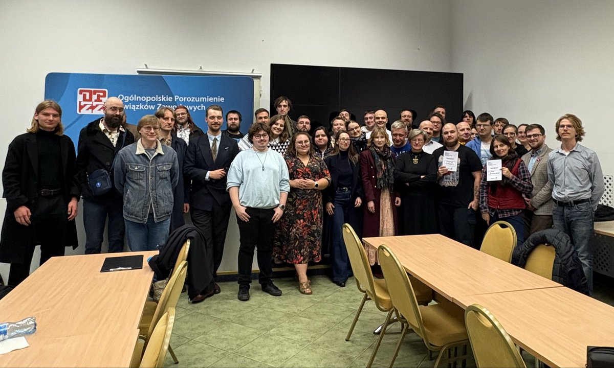 RazemMazowsze's tweet photo. Wczoraj odbyło się Walne Zebranie Okręgu Mazowsze, na którym obradowaliśmy na tamat przyszłości naszych struktur. Przedyskutowaliśmy tematy dotyczące okręgu i z nowymi pomysłami ruszamy dalej! 💜 https://t.co/nzUiUQ9Mam