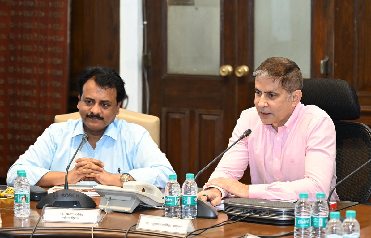mybmc's tweet image. 🔹महाराष्ट्र शासनाचा पर्यटन विभाग आणि बृहन्मुंबई महानगरपालिका यांची 'मुंबई पर्यटन' या विषयावर संयुक्त बैठक महानगरपालिका आयुक्त तथा प्रशासक श्री. भूषण गगराणी यांच्या अध्यक्षतेखाली आज संपन्न झाली.
🔹महानगरपालिका मुख्यालयात झालेल्या या बैठकीस अतिरिक्त महानगरपालिका आयुक्त…