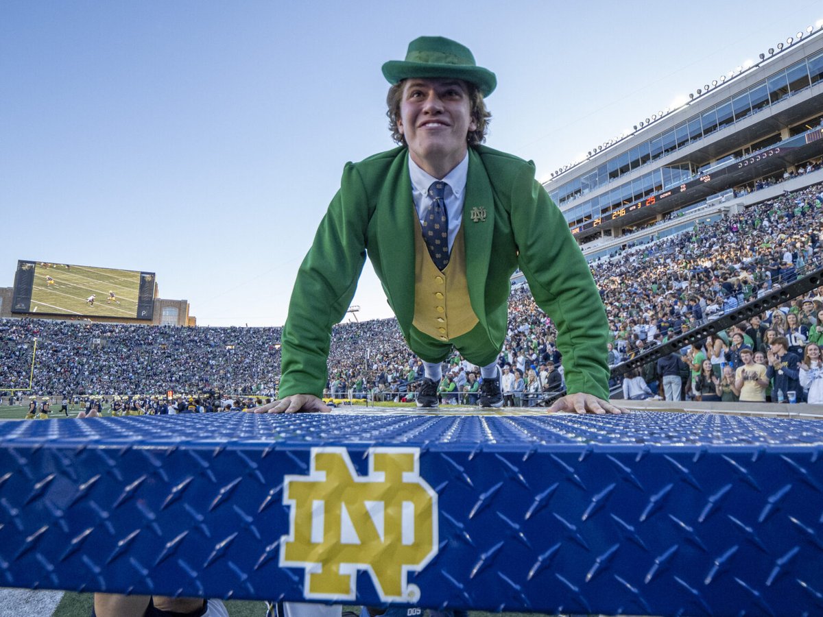 Phil Houk (Fighting Irish Preview) tweet media