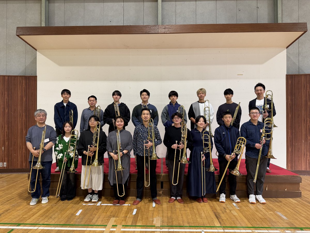 trombone_camp's tweet photo. 3日間のキャンプが終わりました！
キャンプのラストは講師陣&amp;受講生による成果発表コンサートでした！🎺
参加したみなさんには喜んで頂けたようで、講師・運営チームも嬉しい限りです☺️

来年以降もまた続けて参ります！
トロンボーン吹きの皆さん、参加しないと損ですよ😎 お待ちしております✨ https://t.co/uQ31UvXIBe