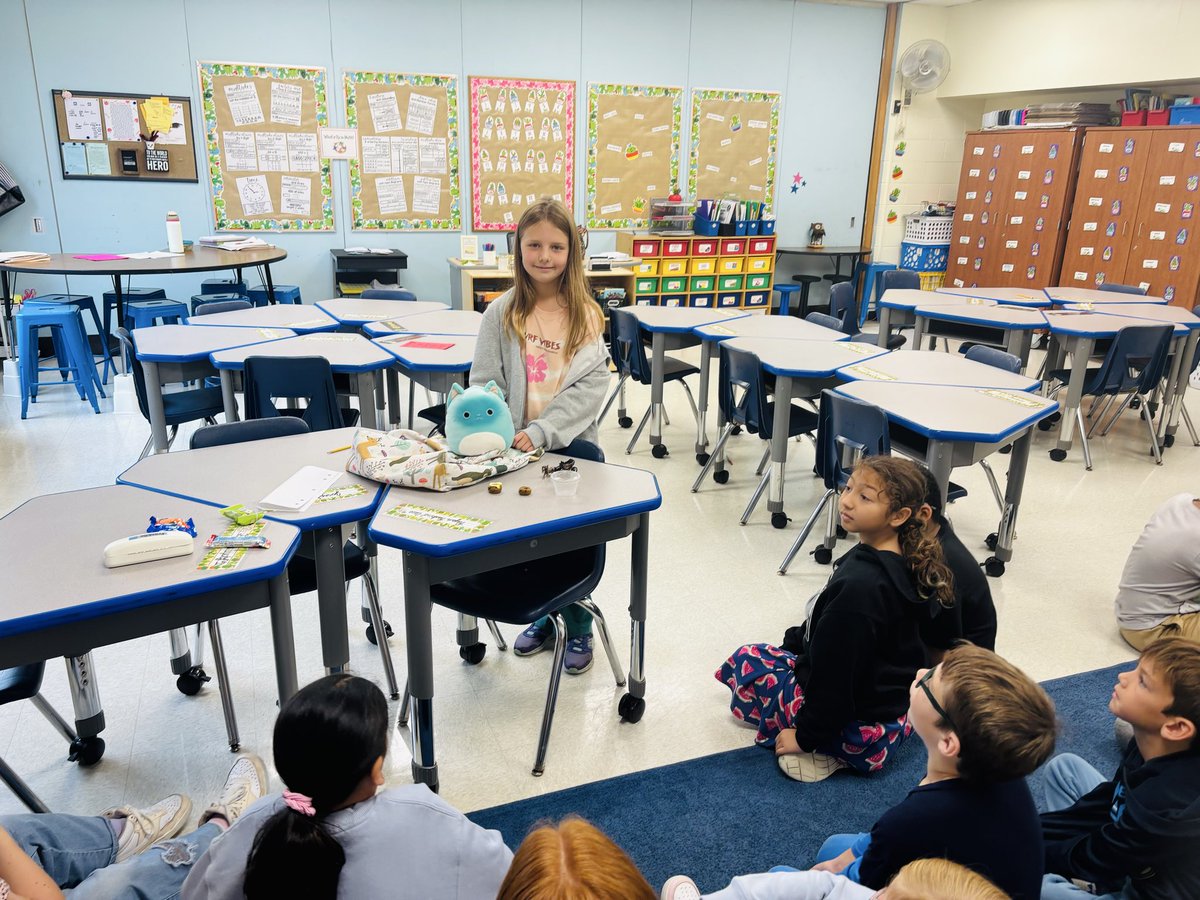 Our newest gold medalist is sharing some special items from home! 👏🏻
