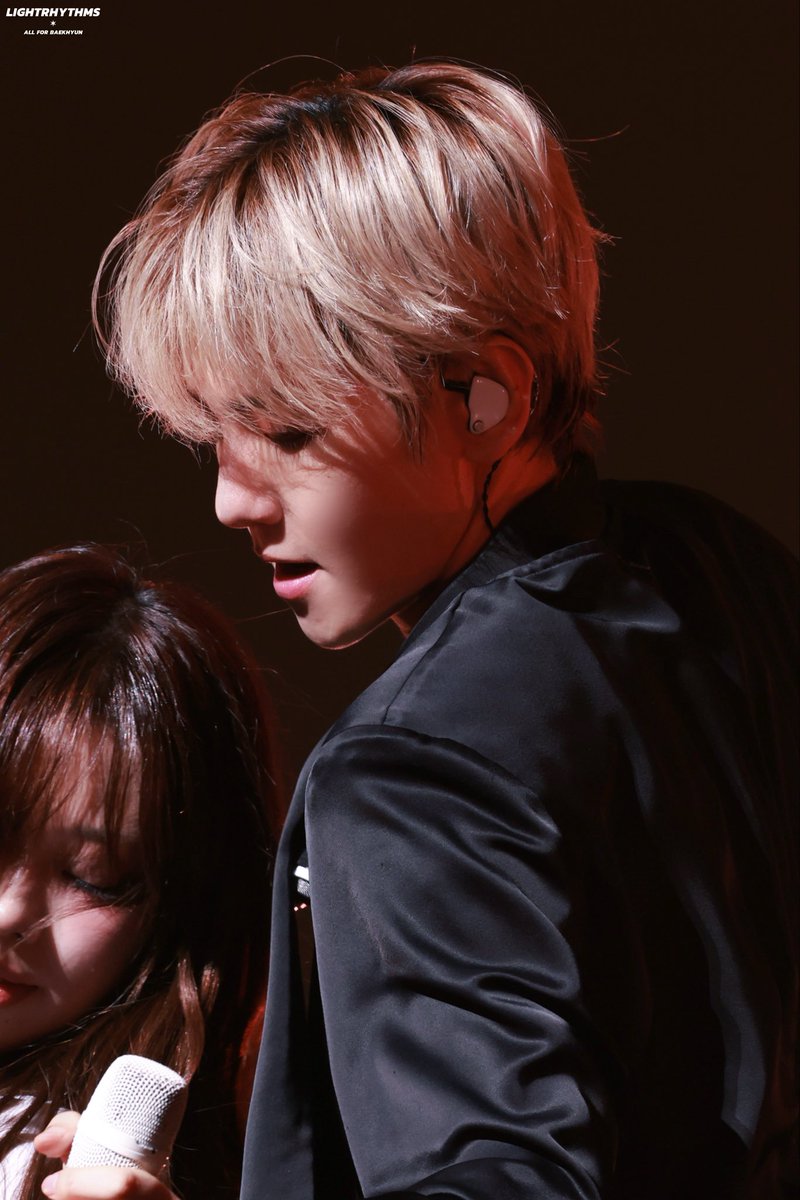 lightrhythms56's tweet image. 251012 Reverie
오빠…🥵
#백현 #BAEKHYUN  #ベクヒョン 
@B_hundred_Hyun