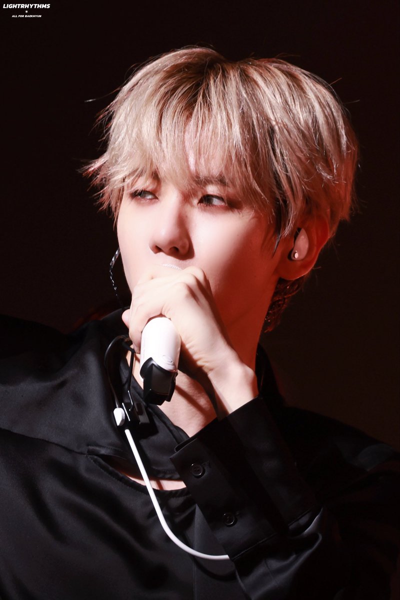 lightrhythms56's tweet image. 251012 Reverie
오빠…🥵
#백현 #BAEKHYUN  #ベクヒョン 
@B_hundred_Hyun