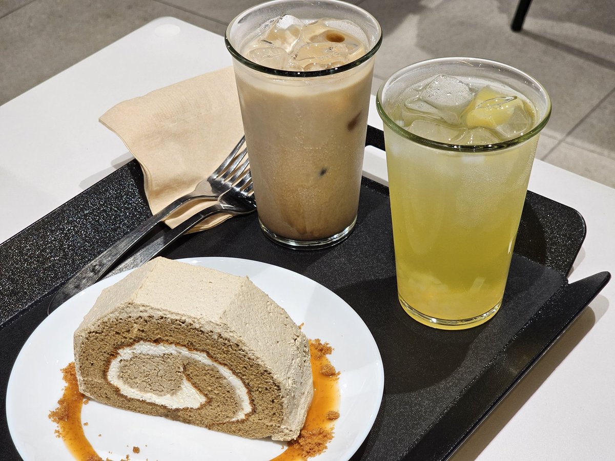 이코인 tweet media