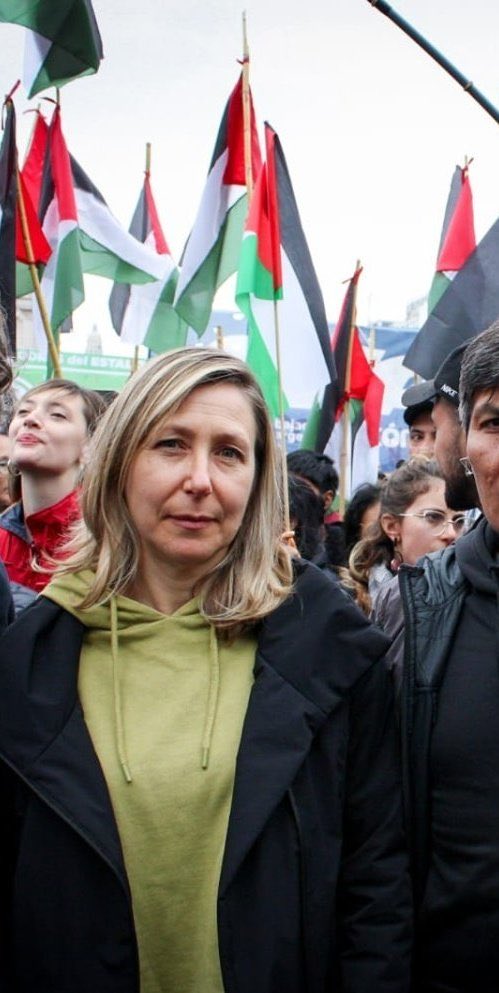 A qué hora sale Lali Espósito, Thelma Fardin, Dolores Fonzi, Myriam Bregman y demás “faros morales” a marchar contra Hamas por violar, torturar y asesinar a las mujeres que tenía secuestradas? Ah, es un tema más complejo y dejan de facturar? Perdón chiques, mala mía. 👇👊💣
