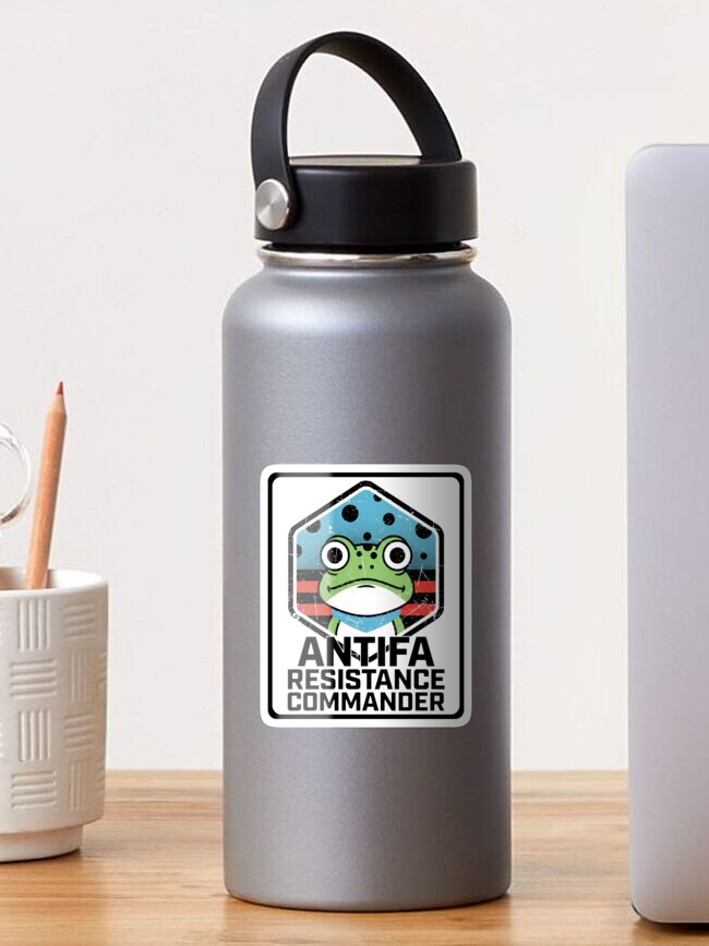 3MillsDesign's tweet image. When the gov’s run by a fascist joke like Trump, resistance needs a symbol just as absurd.
Meet the ANTIFA Resistance Commander 🐸🫡 Portland’s inflatable frog is the leader we need.

Tees, stickers, etc
redbubble.com/shop/ap/174939…

#FreedomFrog #PortlandProtests #ICEProtests #Antifa