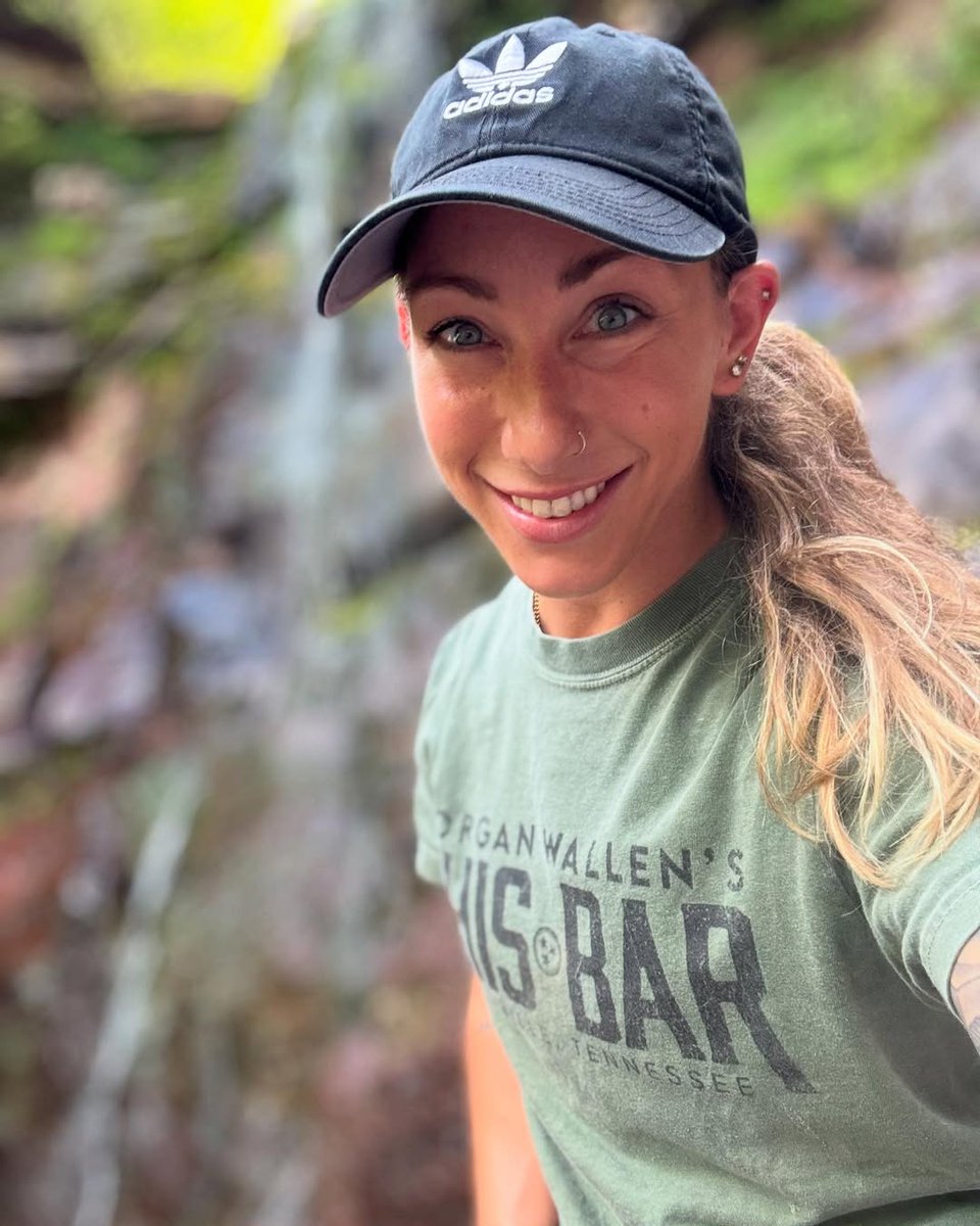 Legitimately the most adorable wifey ever 🥰
Everything we do, is great.
#ChalkOutlineAngels