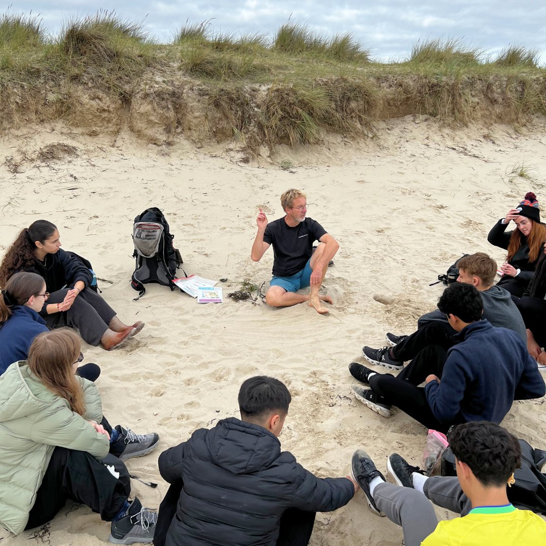ICSLondon's tweet image. Last week, our Year 11 Geography and Year 13 ESS/Biology students headed to Dorset for hands-on fieldwork 🌊🌾 From measuring wave energy to studying dune succession, it was learning in action! 

#Geography #IBDP #Fieldwork