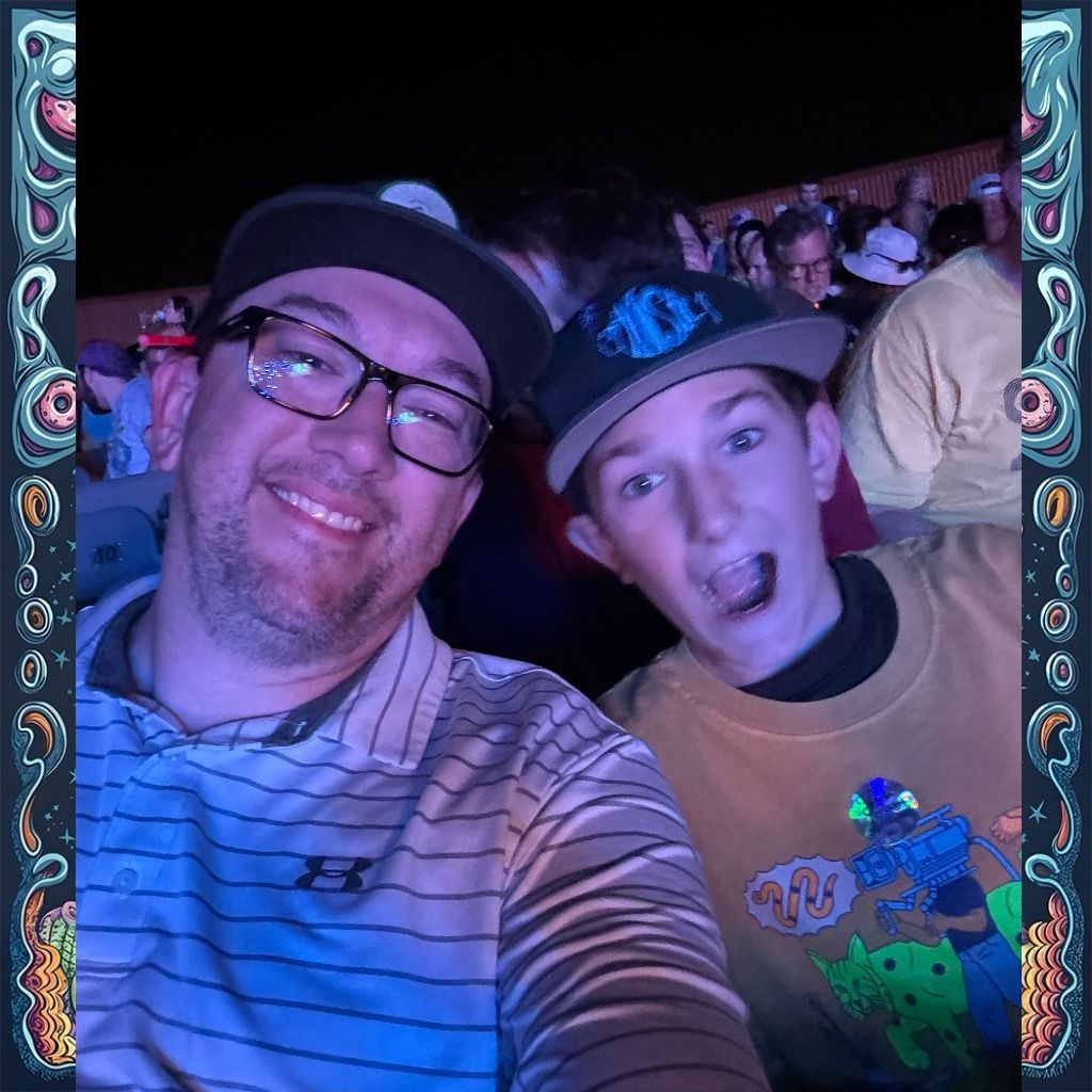 Hello everybody! We are here with reviewing our Phish show in Birmingham, 9/13/2025. It’s a little scattered, but what episodes aren’t at this point, but we tried to cover it all. Thanks for surrendering to flow with us! Listen where you listen. linktr.ee/phishphrypod