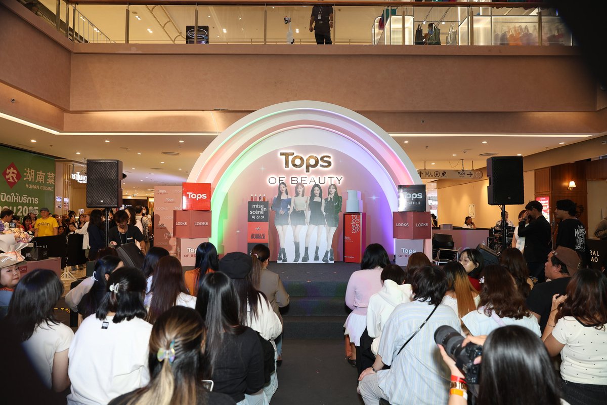 miseensceneTH's tweet photo. aespa on stage แล้ว เตรียม Sound Check นะทุกคน
#มีสอองแซน
#MISEenSCENETH
#MISEenSCENEXNEW
#NEWCHAYAPAK https://t.co/S4GzYiwOL8