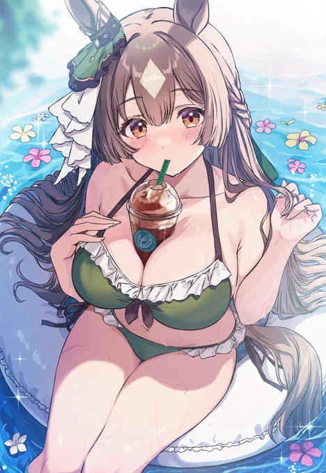 フラペチーノを飲むダイヤちゃん #ウマ娘