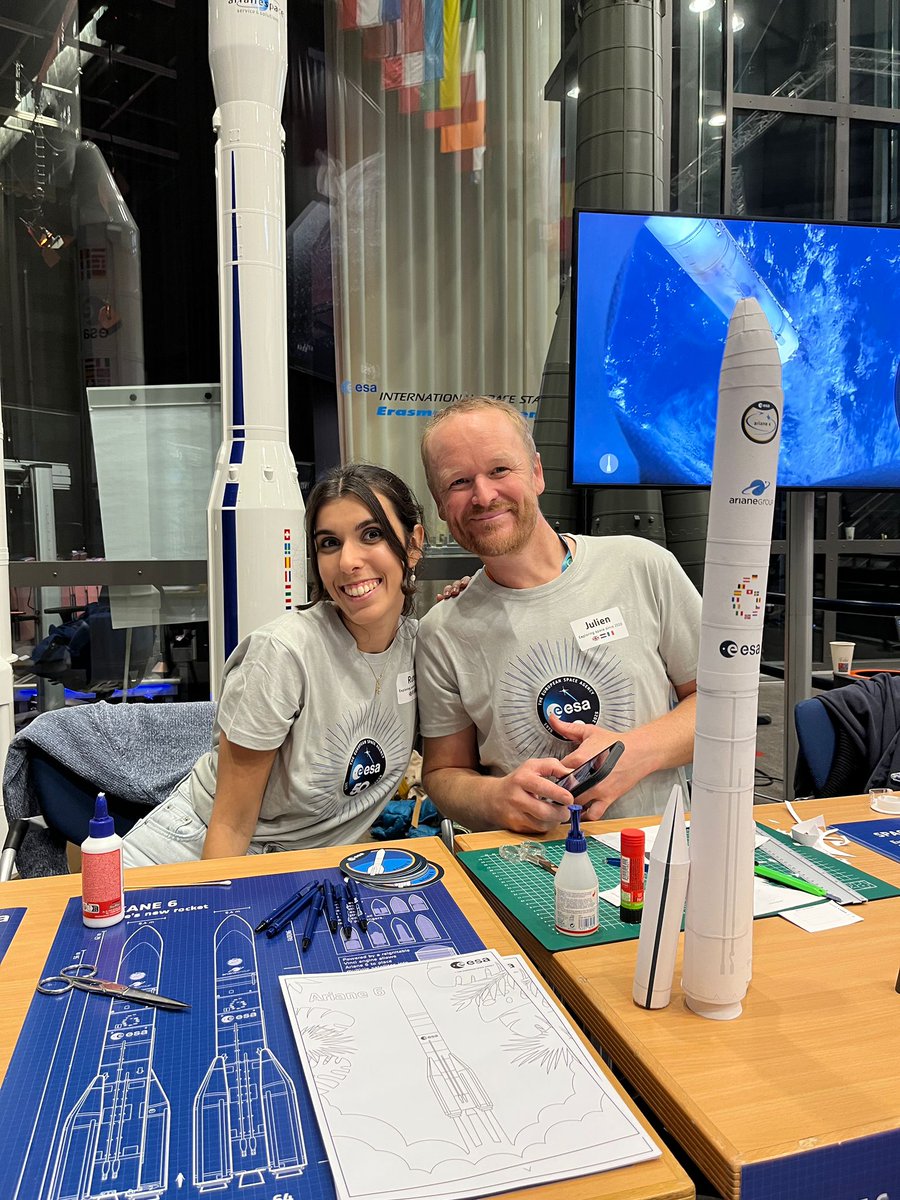 ejrquartz's tweet photo. 📅This weekend, @esa's technical centre in Noordwijk was brimming with visitors for the 2025 #ESTEC open day.🎪
📸Pictured here are our own Rute Pereira and Julien Harrod, captivating visitors at the @ESA_transport  booth with rocket talk and hands-on paper rocket building.🚀 https://t.co/JnVZZKx7FP
