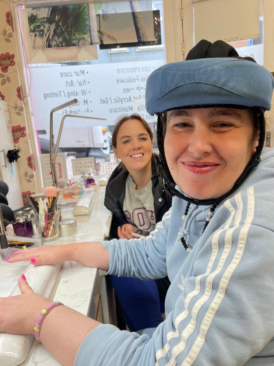 sjogdse's tweet image. Louise is really enjoying going out and doing some of her favorite things. These include; getting her nails done, solving mathematical problems and sourcing the best hot chocolate around!
#personcentredplanning #liveyourbestlife