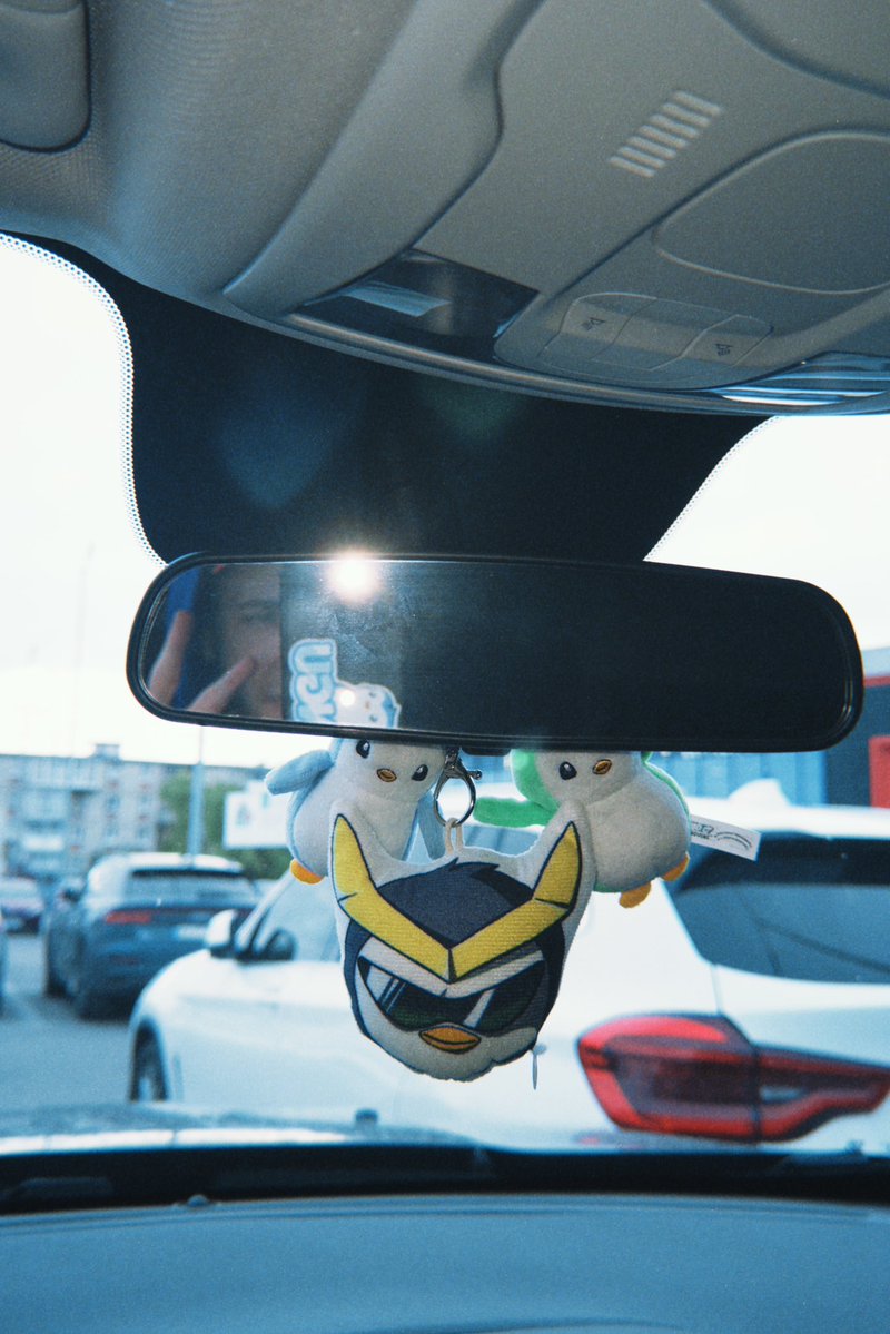 bunya_eth's tweet image. Visiting family for a day.
Planning to change the apartments because I need inspiration and feel of changes. Also want to become a dog owner.
Three plushies in my car, one from @sauciii__, one from @Phin_totten, one from @lokithebird. They’re special plushies.
Proof of meeting…