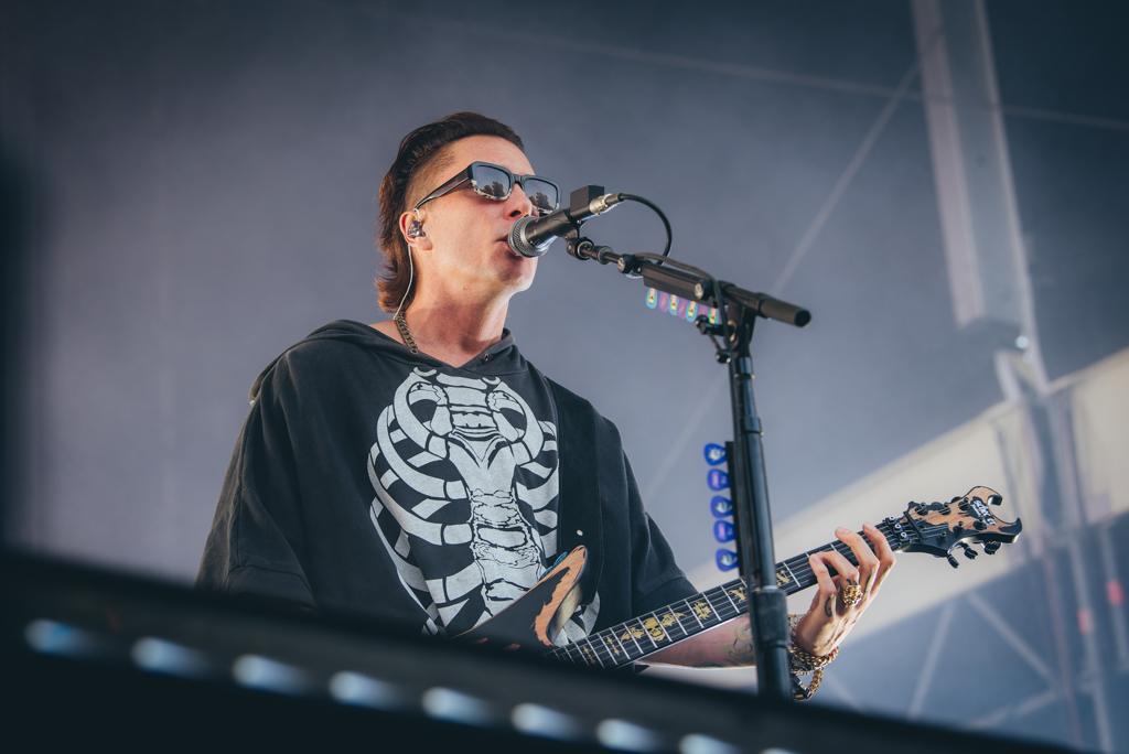 「 ✦ daily synyster gates ✦ 」 tweet media