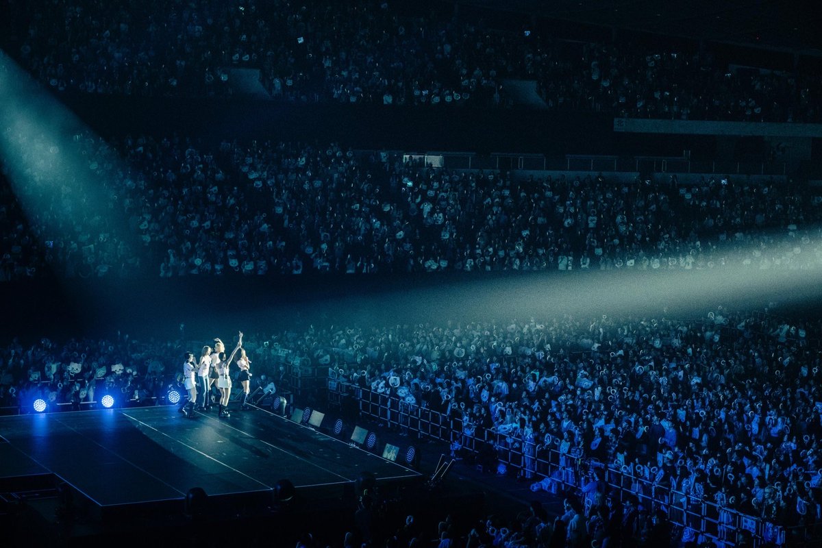 itzy_0829's tweet image. 幸せな3日間をありがとう！
初めてのパフォーマンスもたくさん見れたし、なにより目の前でイェジちゃんをみれて本当に大号泣でした😭
連番してくれた2人も3日間ありがとう🙌🏻