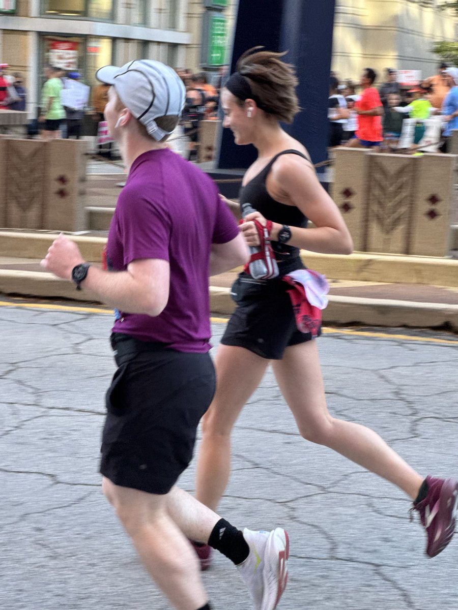 essmun's tweet image. Marathons: where even the average person can choose consistency over motivation and accomplish something most deem impossible. Was another amazing weekend in Chicago, and I’m very proud of my daughter and her boyfriend for keeping each other going even when the pain set in.