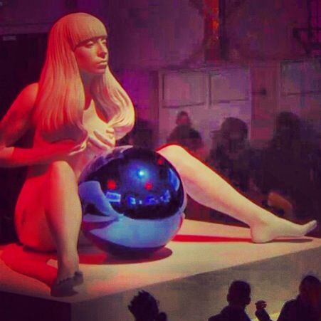 manmitwits's tweet image. Remember when Gaga showed up to the Grammys in an EGG? That’s mother behavior. 🥚💅