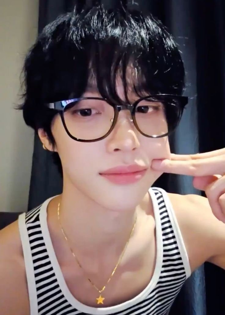 bbinwon232's tweet image. 🐈‍⬛🎸🐾