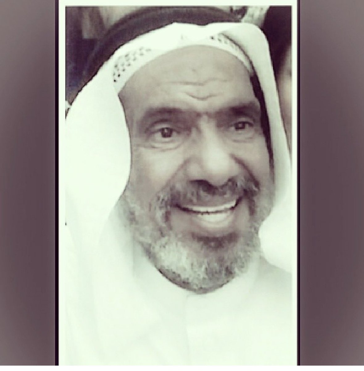 ولقد رأيتُكَ في منامي ليلةً
فنَسيتُ ما قد كانَ مِن أحزانِ
وحَسِبتُ نومي في حضوركَ يقظةً
حتى أَفَـقْتُ على فراقٍ ثانِ

اللهمّ ارحمه رحمةً واسعه واجعله في علييين🙏🏻