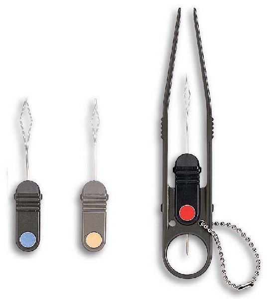 FFTCOUK's tweet photo. #cfdesign #flyfishing #tweezers #hookeyetool #threader
C&amp;F 3-IN-1 TWEEZERS KIT
With hook eye cleaner and interchangeable threaders.
In stock HERE >>>https://t.co/eBTZXj5e2W https://t.co/UuwdknipIz