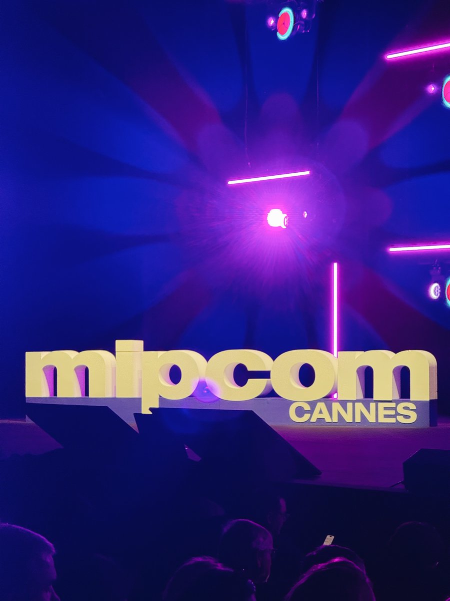 É o início de mais uma edição do MIPCOM, em Cannes 😉

A APIT marca presença no mercado, ao lado da PFC, RTP, SIC e TVI. Trouxemos as nossas cores e os conteúdos portugueses que tão bem nos representam 🌍💫

#APIT #APITV #MIPCOM #market #event #audiovisual #independentproducers