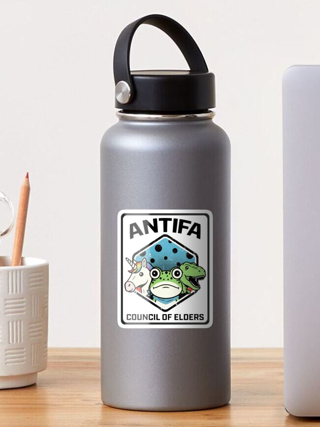 3MillsDesign's tweet image. When the US is run by Trump, a fascist bloated bag of wind, resistance needs inflatable animals. 🦄🐸🦖
Meet Portland's ANTIFA Council of Elders.
Mock absurd fascism.
Tees, stickers &amp;amp; more:
redbubble.com/shop/ap/174940…

#Antifa #PortlandProtests #InflatableAnimals #PortlandFrog