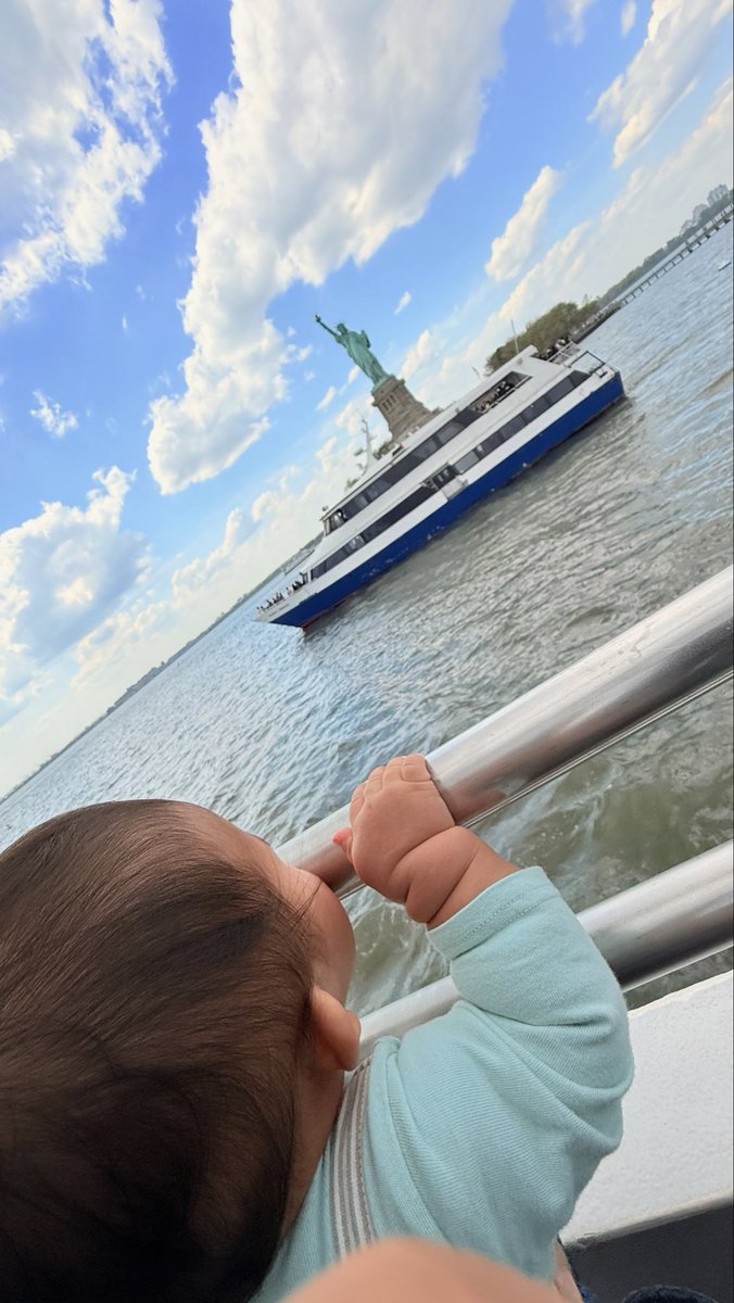 そして
産後2ヶ月半での復帰という挑戦をさせていただけたこと。
心から感謝です。
北米ツアー中は息子にも寂しい思いをさせましたが
家族の支えと
周りの皆様の温かいご理解のお陰で
この1年 自分の歩みを振り返りながら
息子とともに新しい道を進むことができました。
本当にありがとうございます。