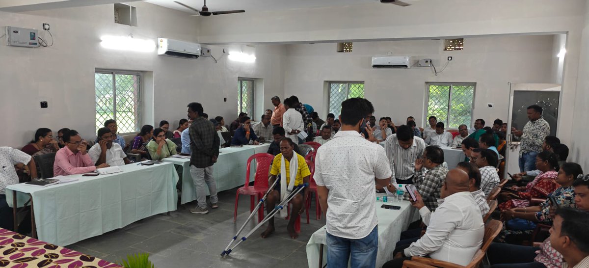 SubdegaS's tweet image. Today on  Dt.- 13.10.2025 , Joint Public Hearings Programme was held at Subdega Block Meeting Hall 
#publicgreivance #greivance #adminstration #subdega #Sundargarh @PRDeptOdisha @IPR_Odisha @CMO_Odisha @DMSundargarh