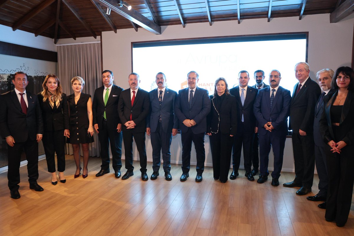 BİNTSO Başkanı Kadir Çintay’a Avrupa’dan Büyük Onur: Türkiye’nin En Girişimci Oda Başkanı Seçildi

İstanbul Cemile Sultan Korusu’nda düzenlenen IV. Avrupa Ödülleri Töreni, iş dünyası, siyaset ve akademi çevrelerinden birçok önemli ismin katılımıyla gerçekleştirildi. Törende,