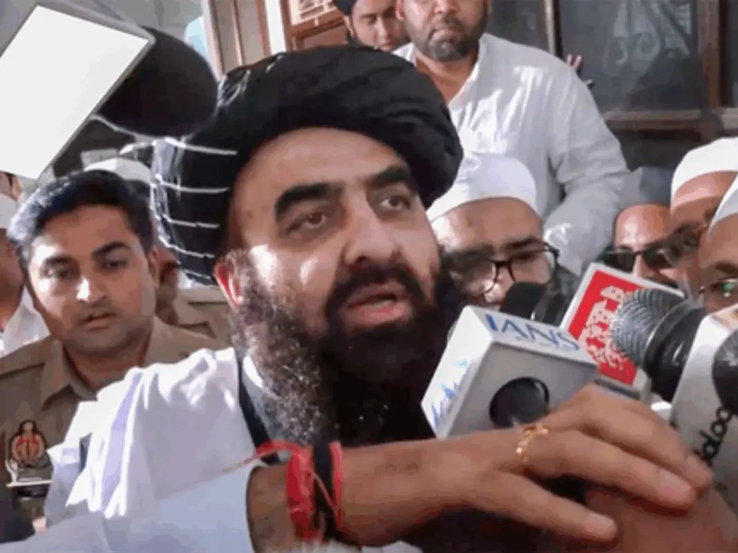 चाबहार बंदरगाह पर प्रतिबंध हटाने के लिए भारत को अमेरिका से बात करनी चाहिएः आमिर खान मुत्ताकी

नई दिल्लीः अफगानिस्तान के विदेश मंत्री आमिर खान मुत्ताकी इन दिनों भारत की यात्रा पर हैं। सोमवार, 13 अक्टूबर को मुत्ताकी ने कहा कि भारत को चाबहार बंदरगाह पर प्रतिबंध हटाने के लिए अमेरिका