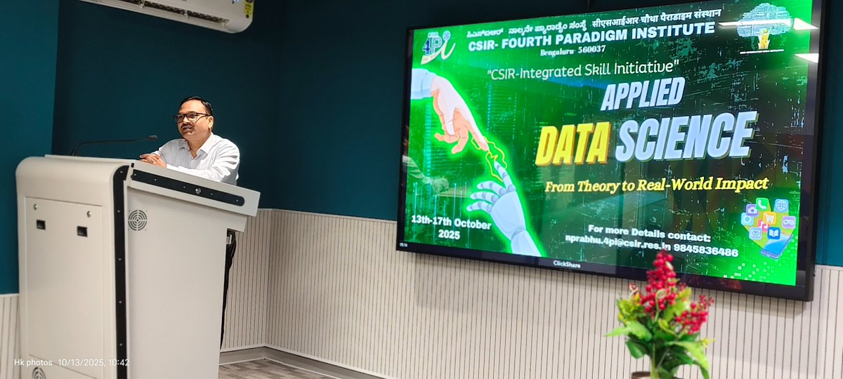 CSIR_4PI's tweet image. A glimpse from the inauguration ceremony of the CSIR–Integrated Skill Initiative on “Applied Data Science: From Theory to Real-World Impact” held at CSIR–4PI. The program is designed for college students with classical foundations to advanced tools and techniques in data science.