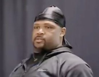 lxv_swift13's tweet image. him realizing travis is stealing his job